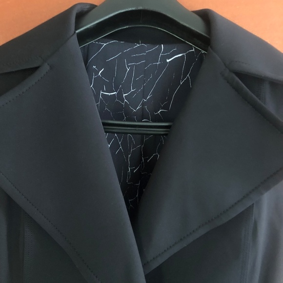 Lululemon Unique Jacket! - Picture 5 of 13